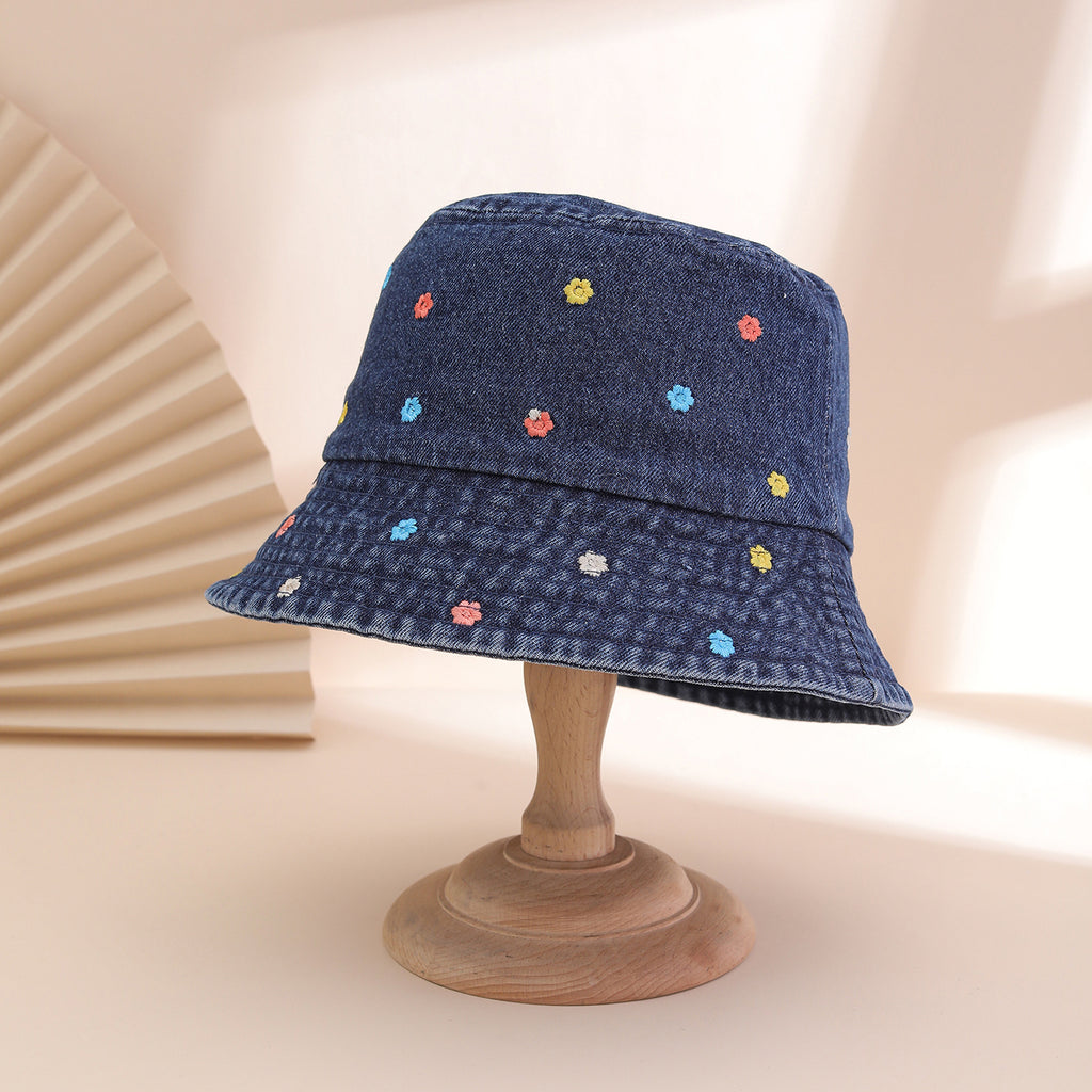 Korean-style Water-washed Embroidered Full-pattern Small Floral Fisherman Hat, Energetic And Cute Flat-top Cap, Suitable For Outdoor Wear.