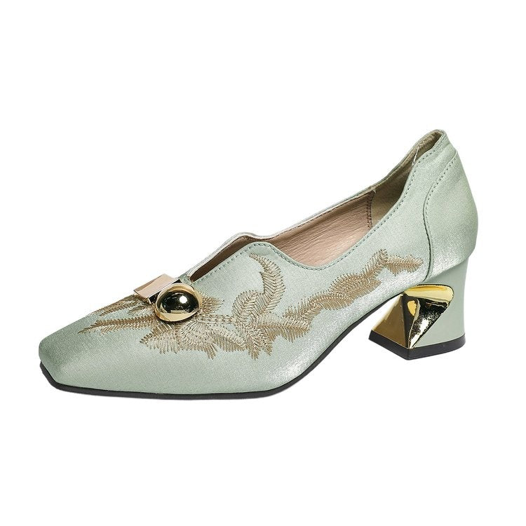 2026 Spring New Women's Chunky Heel Pumps, Versatile Square Toe Deep-V Loafers, New Chinese Style Embroidered High Heels