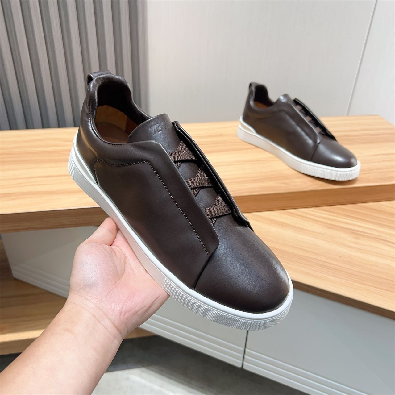 Men's Fashionable Business Genuine Leather Casual Sneakers