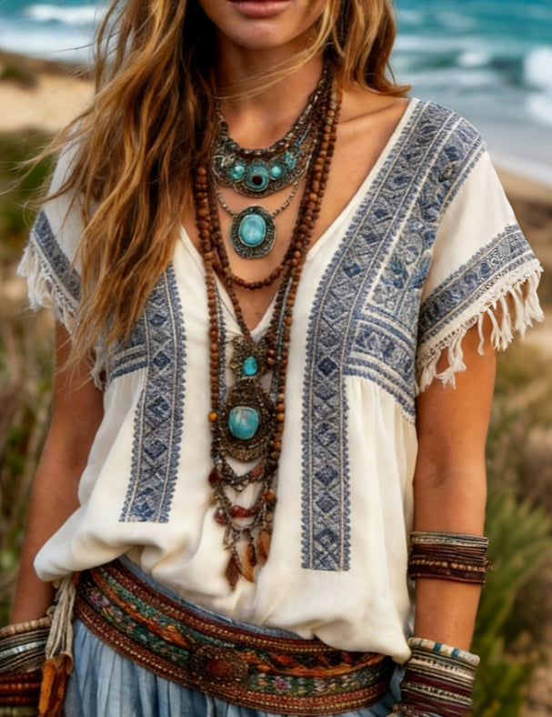 Geometric Embroidered V-neck Frayed Short-sleeved Top