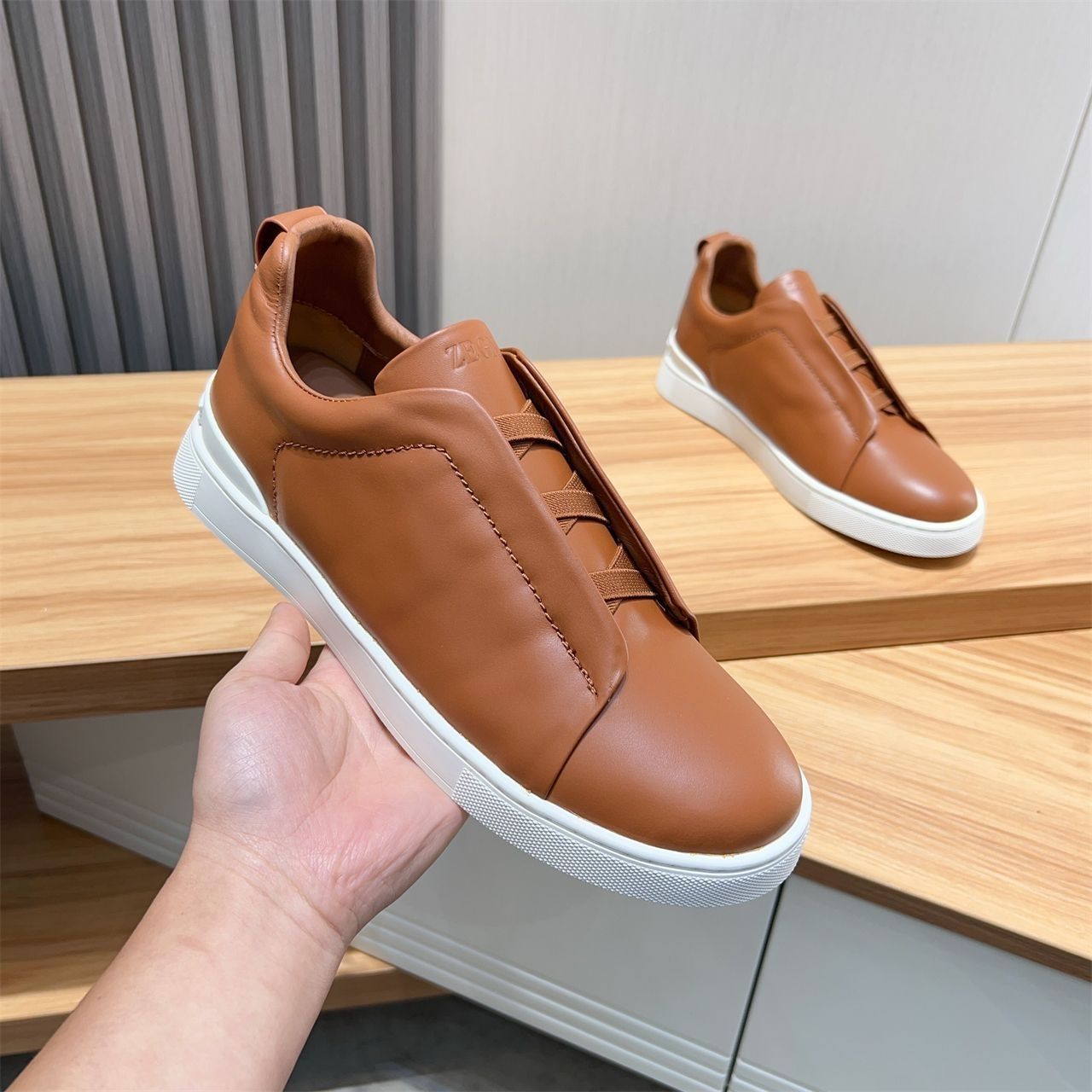 Men's Fashionable Business Genuine Leather Casual Sneakers