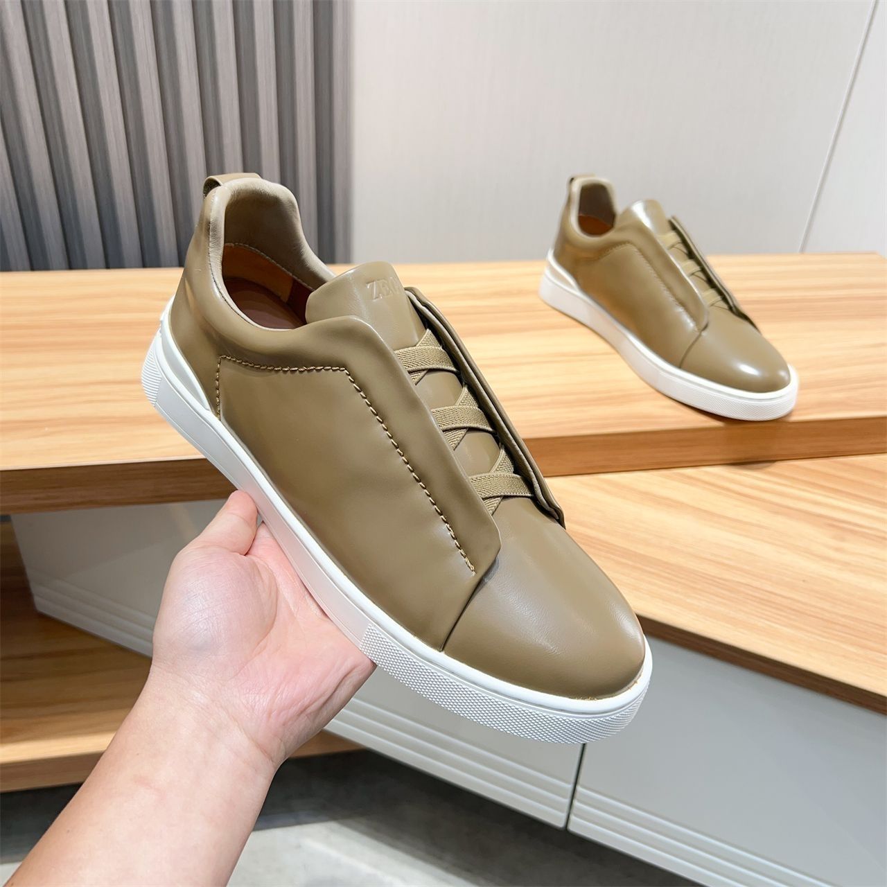 Men's Fashionable Business Genuine Leather Casual Sneakers
