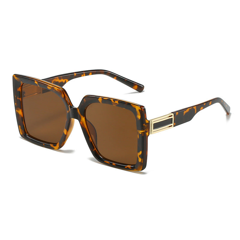 Fashionable Square-shaped Statement Gradient Color Oversized Sunglasses