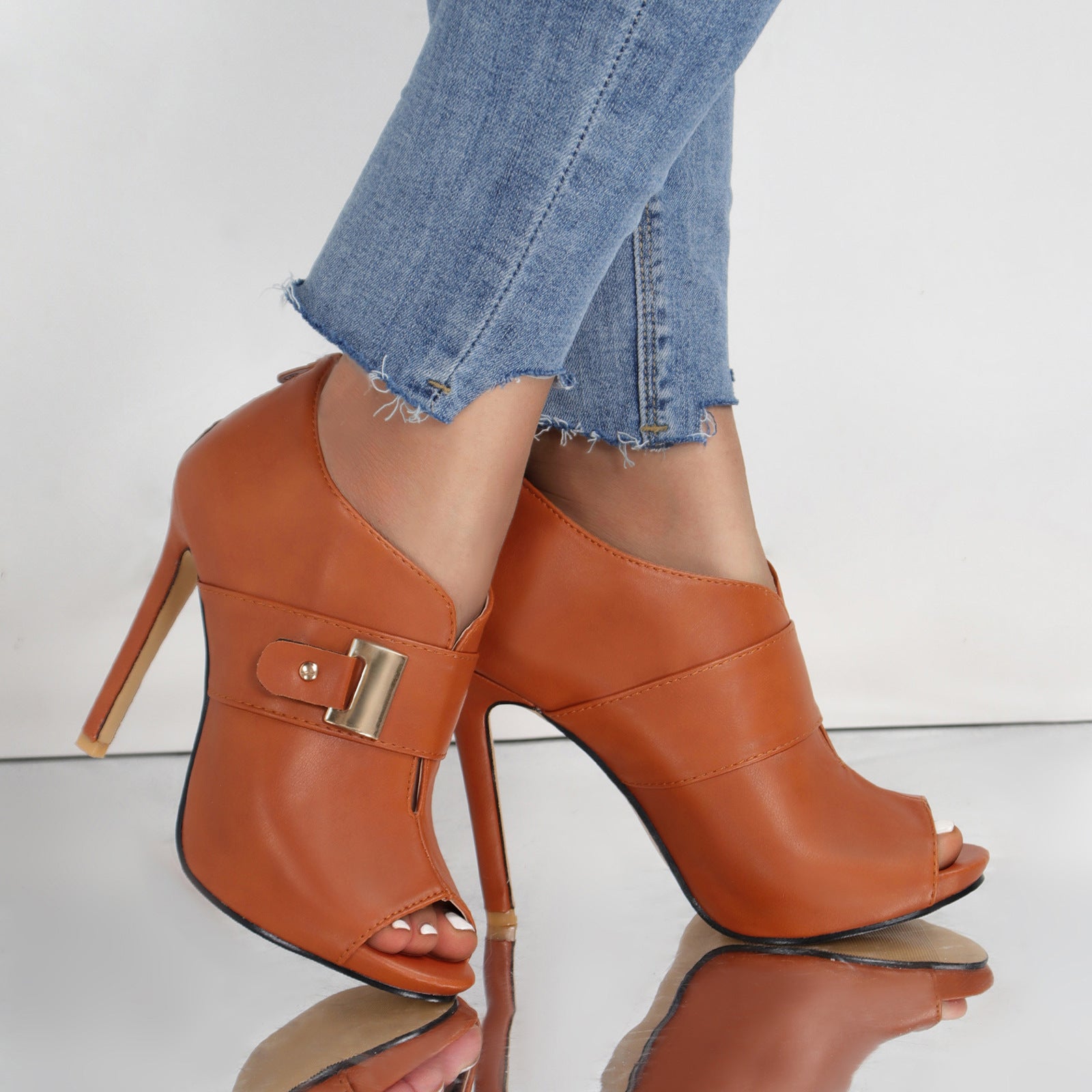 Fish-mouth Peep-toe Metal-buckle Back-zip Stiletto Fashion Sandals