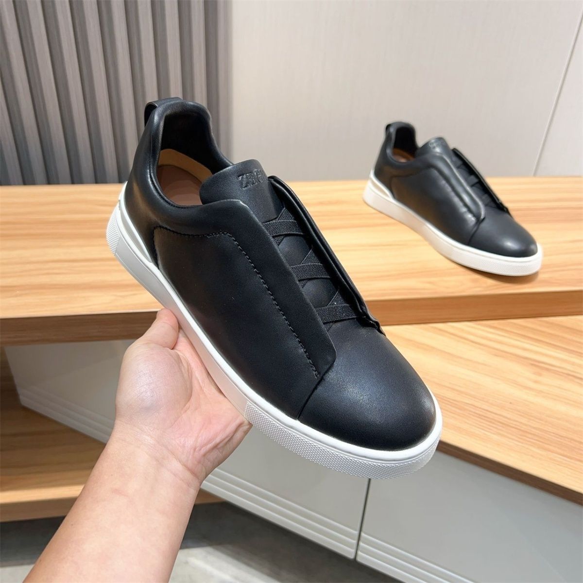 Men's Fashionable Business Genuine Leather Casual Sneakers